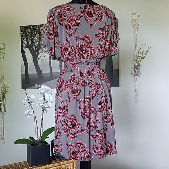 Flower pleated dress - Picture 4 of 7